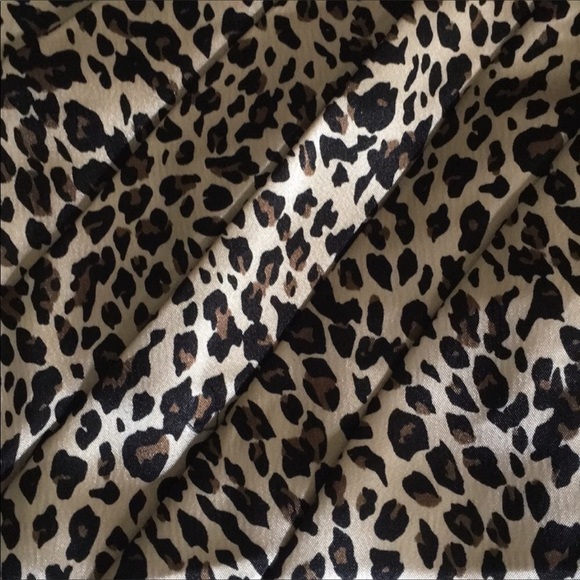 Leopard strapless dress by SNAP - Picture 6 of 8